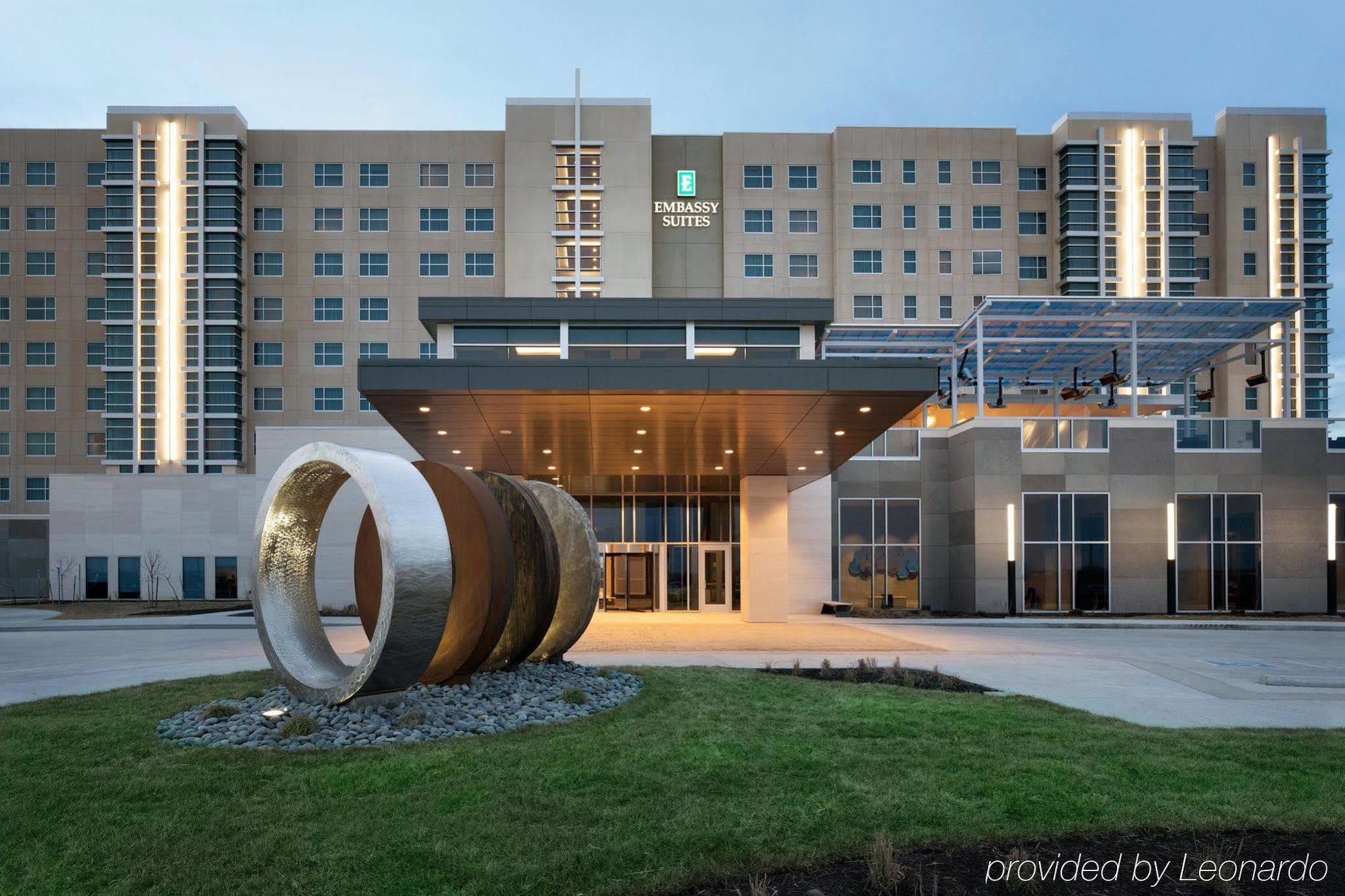 Embassy Suites By Hilton Kansas City Olathe Exterior foto
